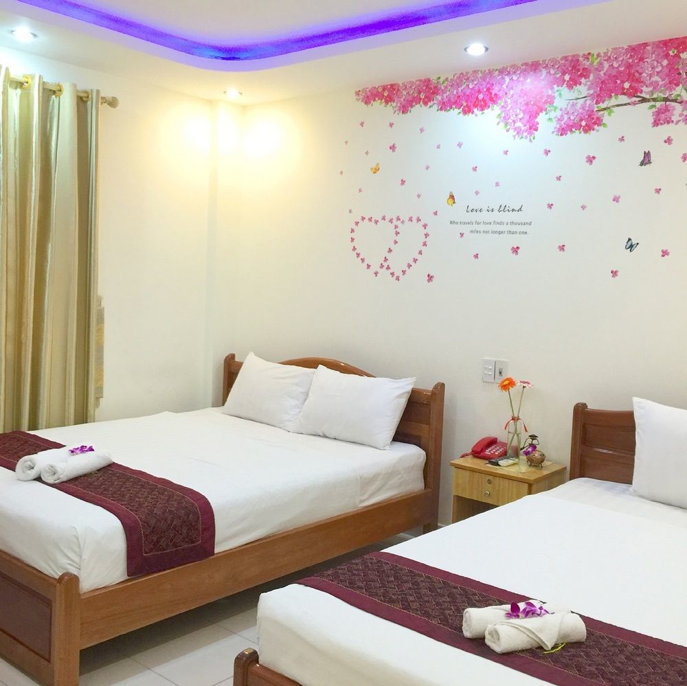 Victori Hotel Danang Exterior photo
